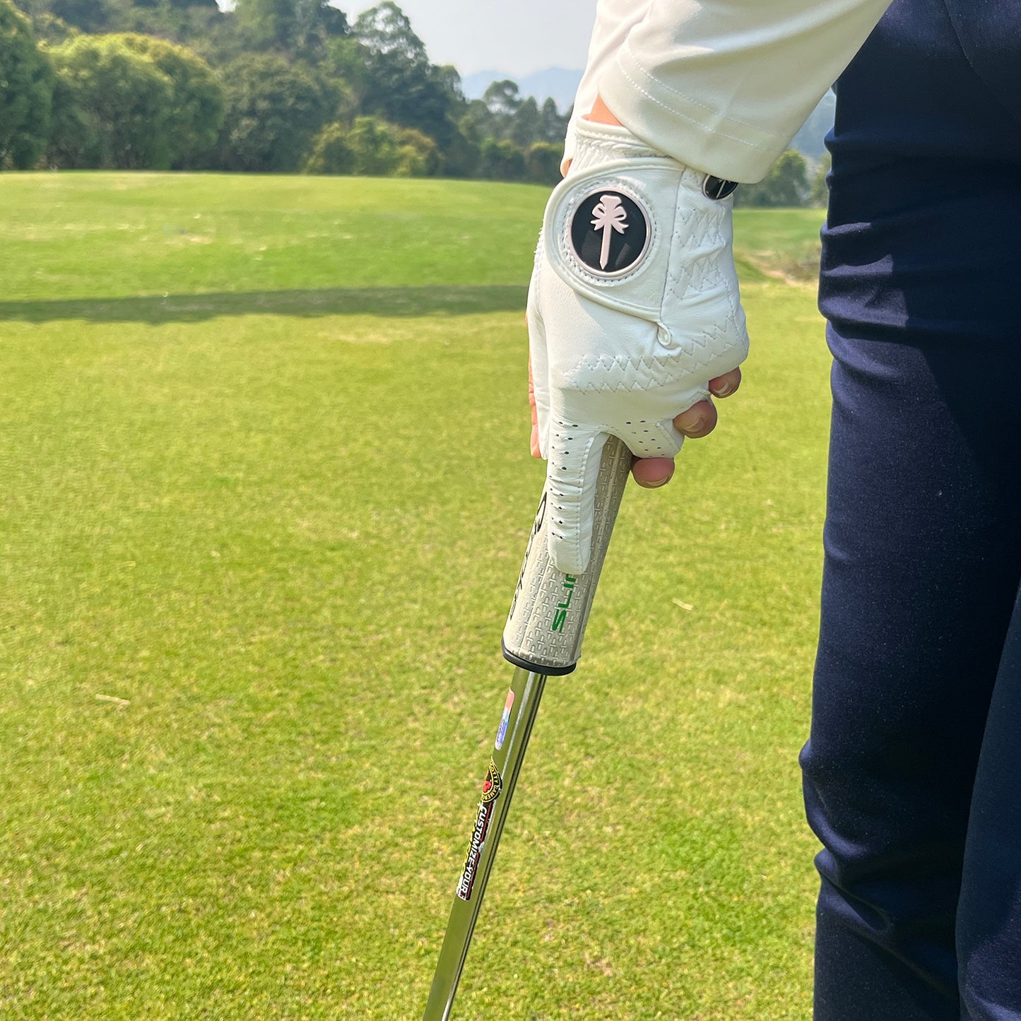 PINKTEE Women's Golf Glove Soft Cabretta Leather Left Hand Grip Comfort Fit Small Medium Large for Outdoor Sports Golf Tournament