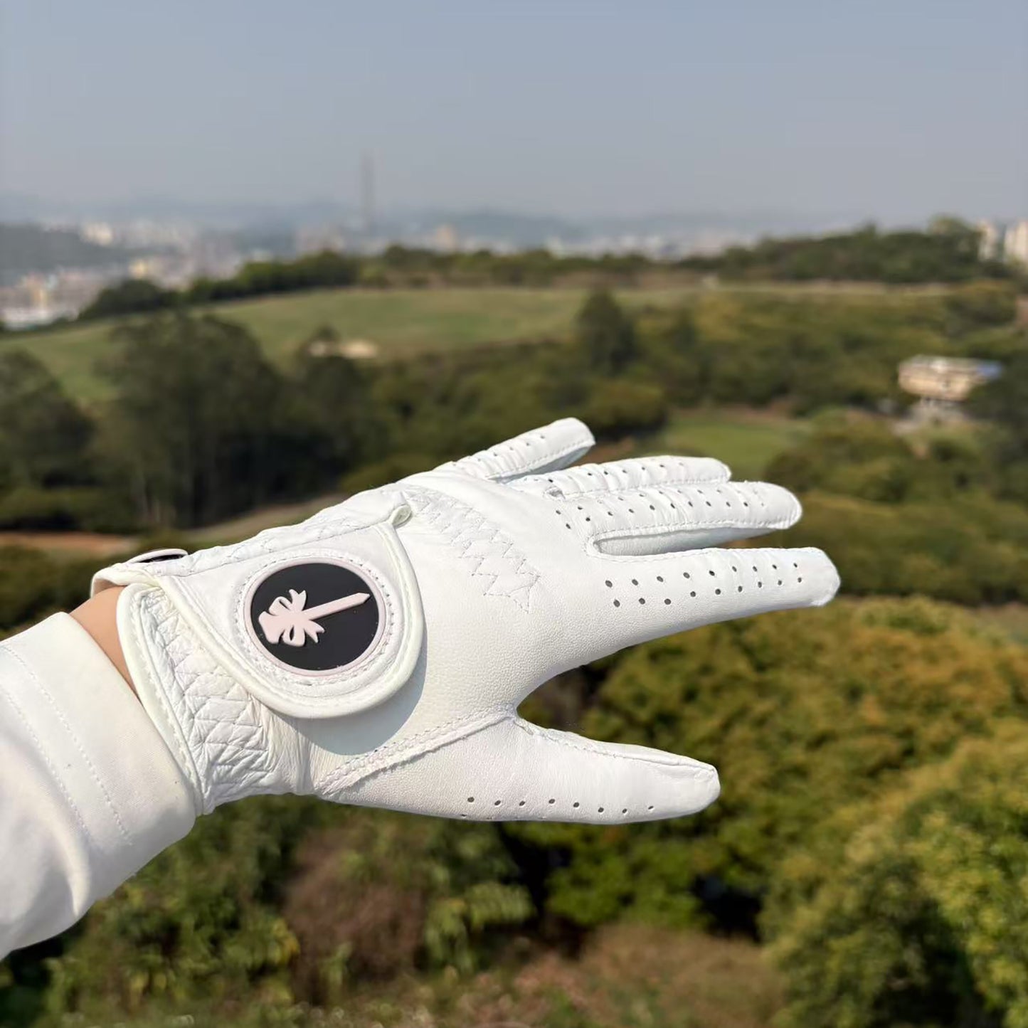 PINKTEE Women's Golf Glove Soft Cabretta Leather Left Hand Grip Comfort Fit Small Medium Large for Outdoor Sports Golf Tournament