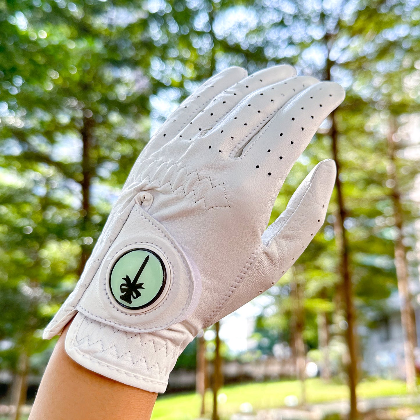 PINKTEE Women's Cabretta Leather Left Hand Golf Glove with Ball Marker, Size Small Medium Large XL