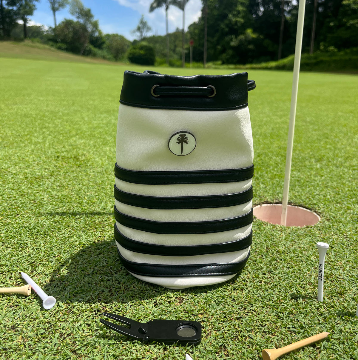 PINKTEE Golf Ball Sack "BIRDIE SACK" Valuables Golf Pouch Leather Bag Bucket Waist Design with Removable Magnetic Ball Marker